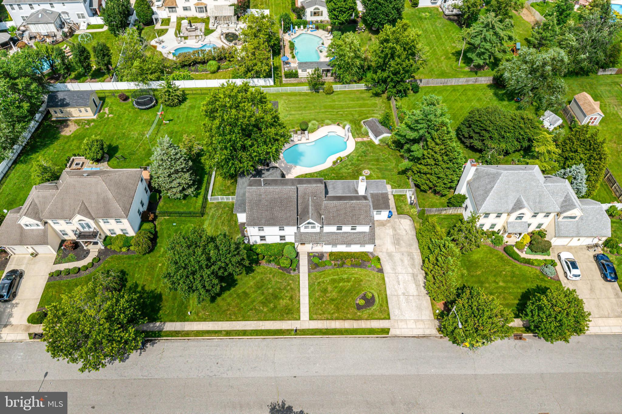 20 HORSESHOE DRIVE