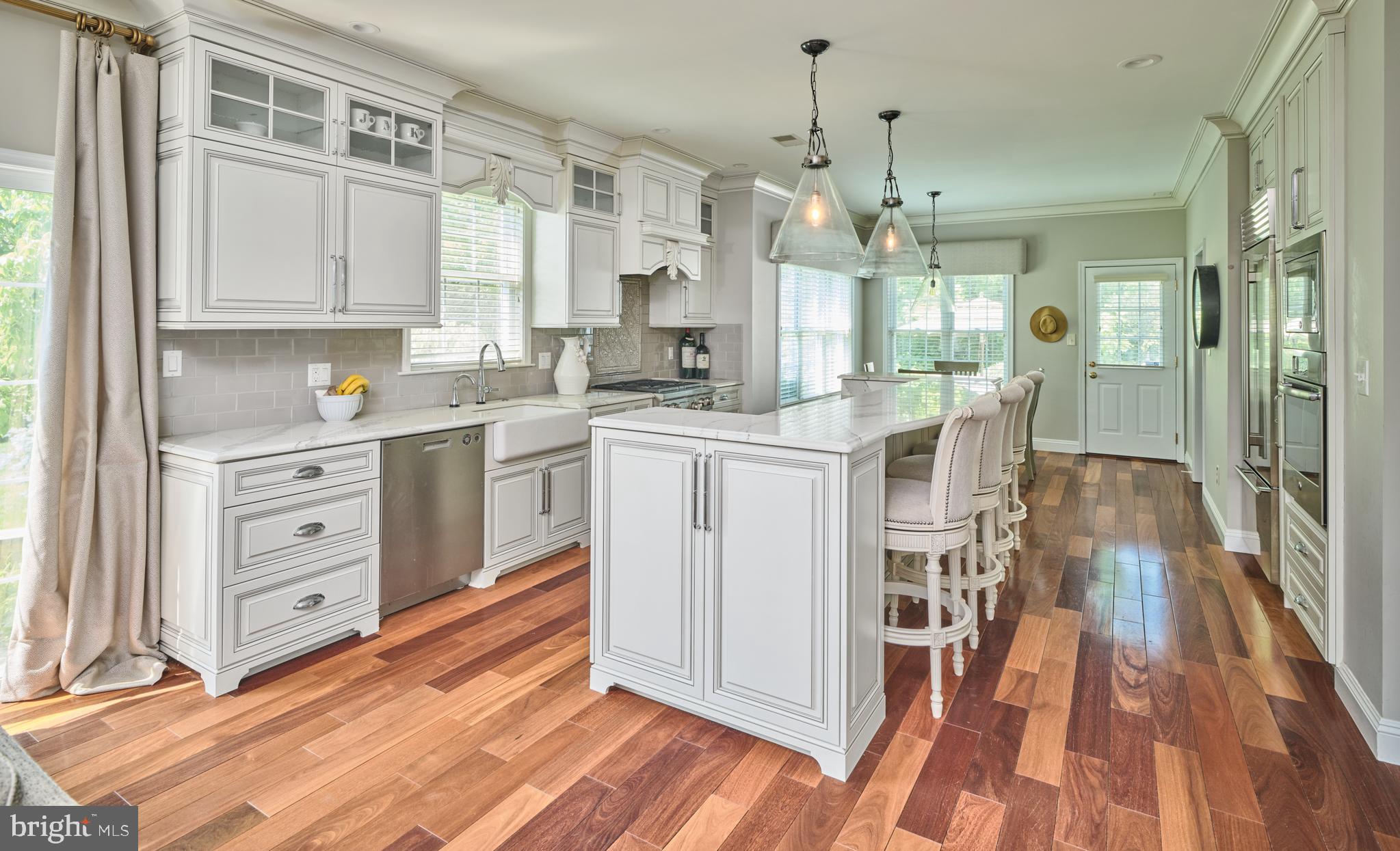 102 PARKSIDE DRIVE