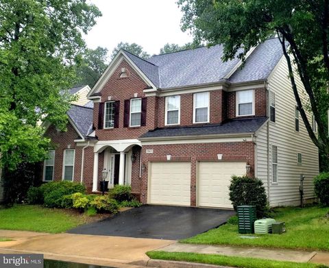 8411 WHITEHAVEN COURT LORTON VA 22079