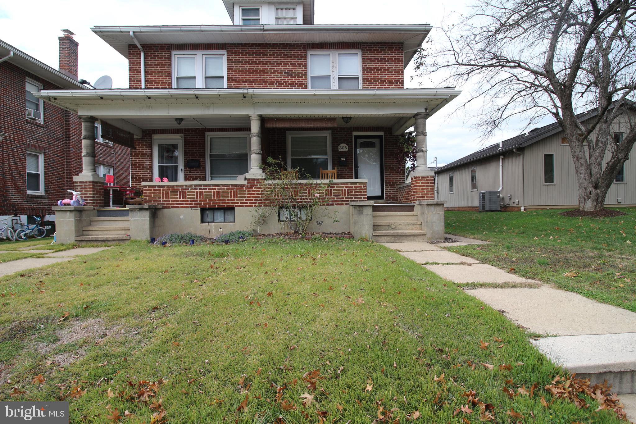 305 W ELM STREET