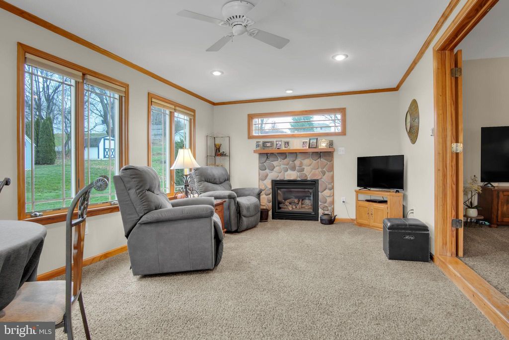 Photo of 882 Hawthorn Ave, MECHANICSBURG, PA 17055 (MLS # PACB2048896)