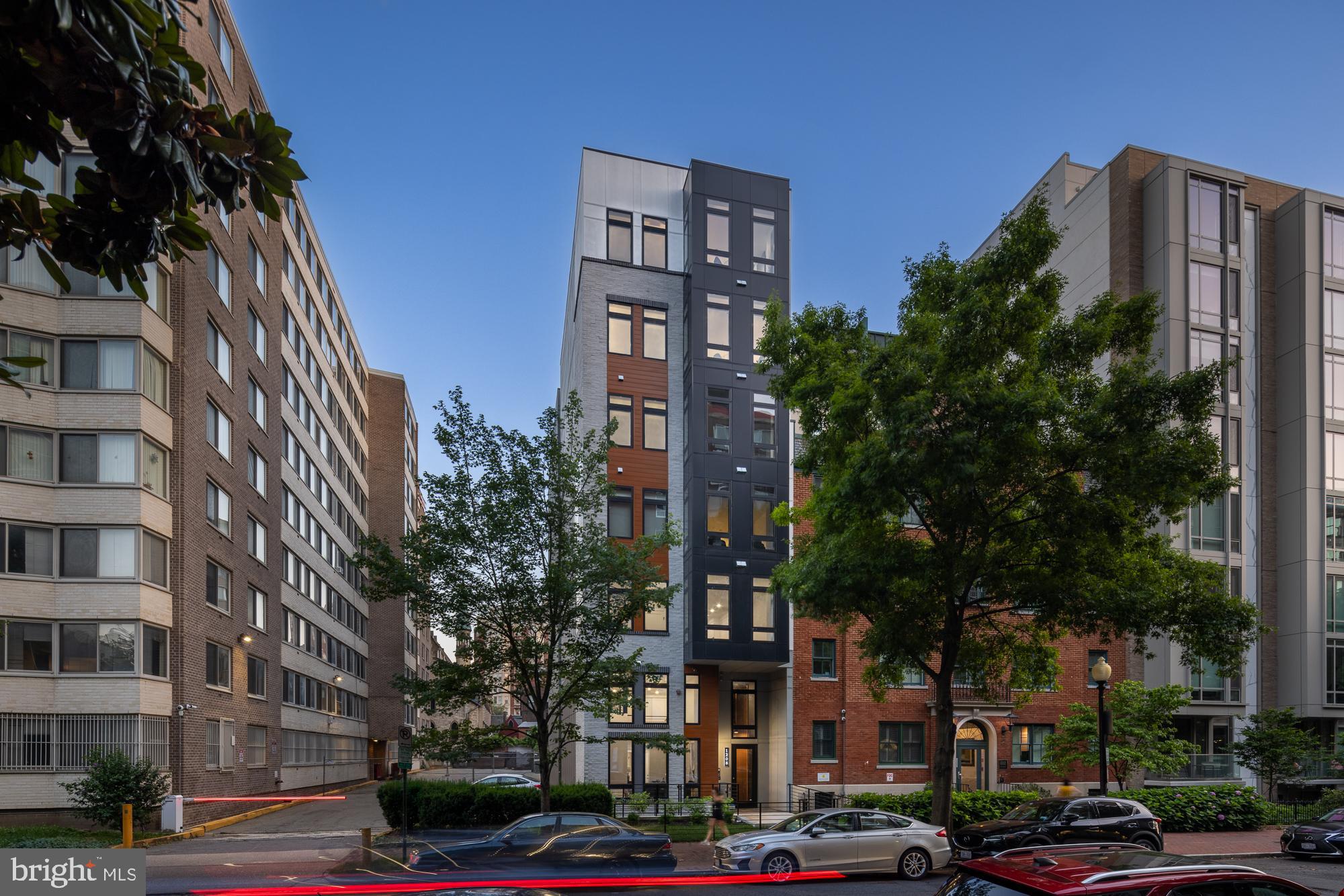 LOGAN CIRCLE - Residential