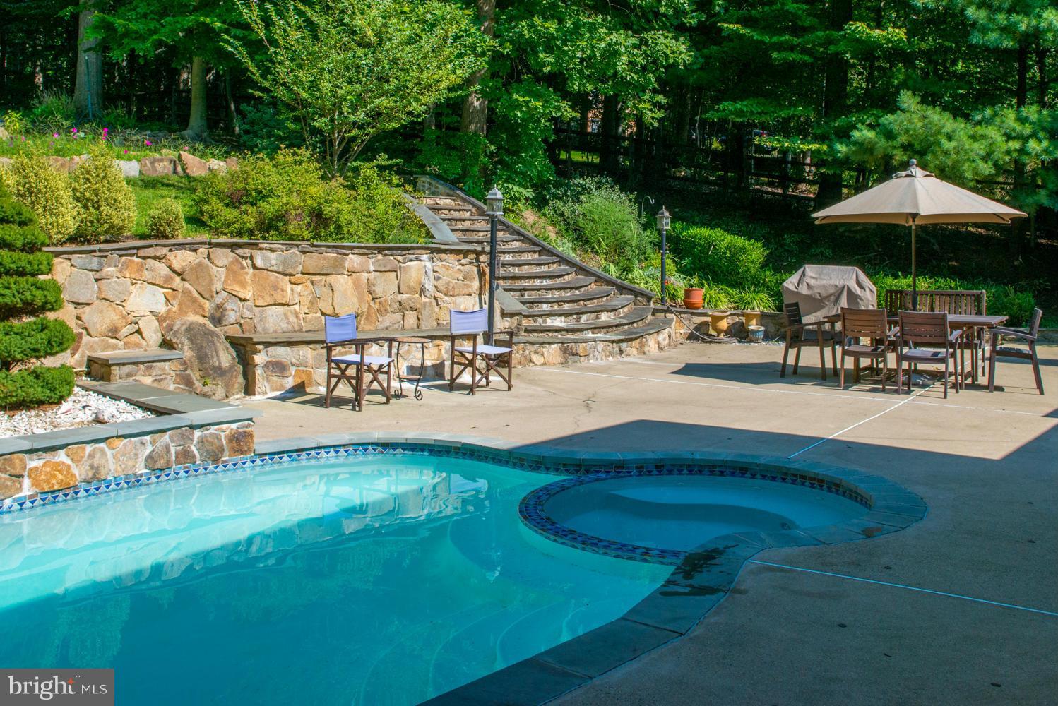 ARDMORE WOODS - Residential