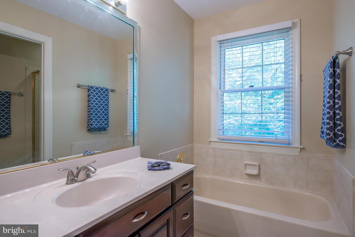 ARDMORE WOODS - Residential