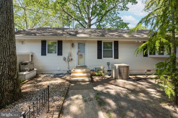 115 SWAN BLVD, TOMS RIVER, NJ 08753 - Image 2a8e55eaba1ab7f52d1f40aef4a1f6f8/3865747421