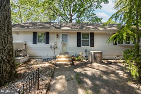 Photo of 115 Swan Boulevard, TOMS RIVER, NJ 08753 (MLS # NJOC2045804)