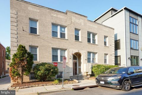 1443 OAK STREET NW 102 WASHINGTON DC 20010