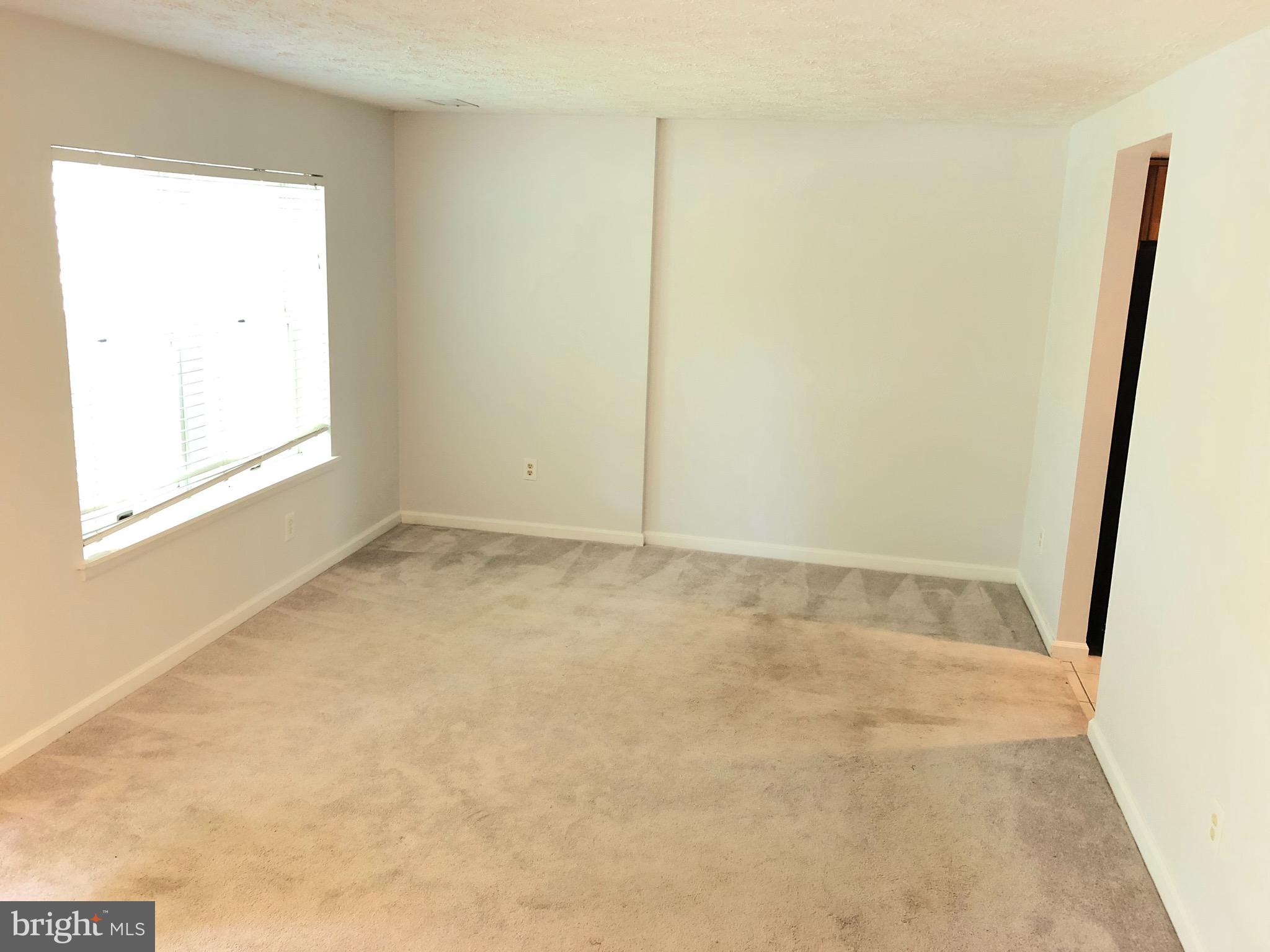 RESTON - Residential Lease