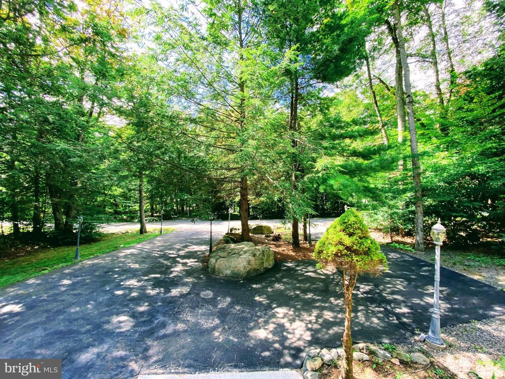 Photo of 2533 Country Club Drive, TOBYHANNA, PA 18466 (MLS # PAMR2005868)