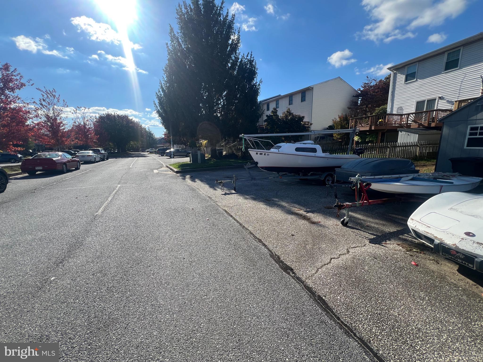 HAMPSTEAD - Residential