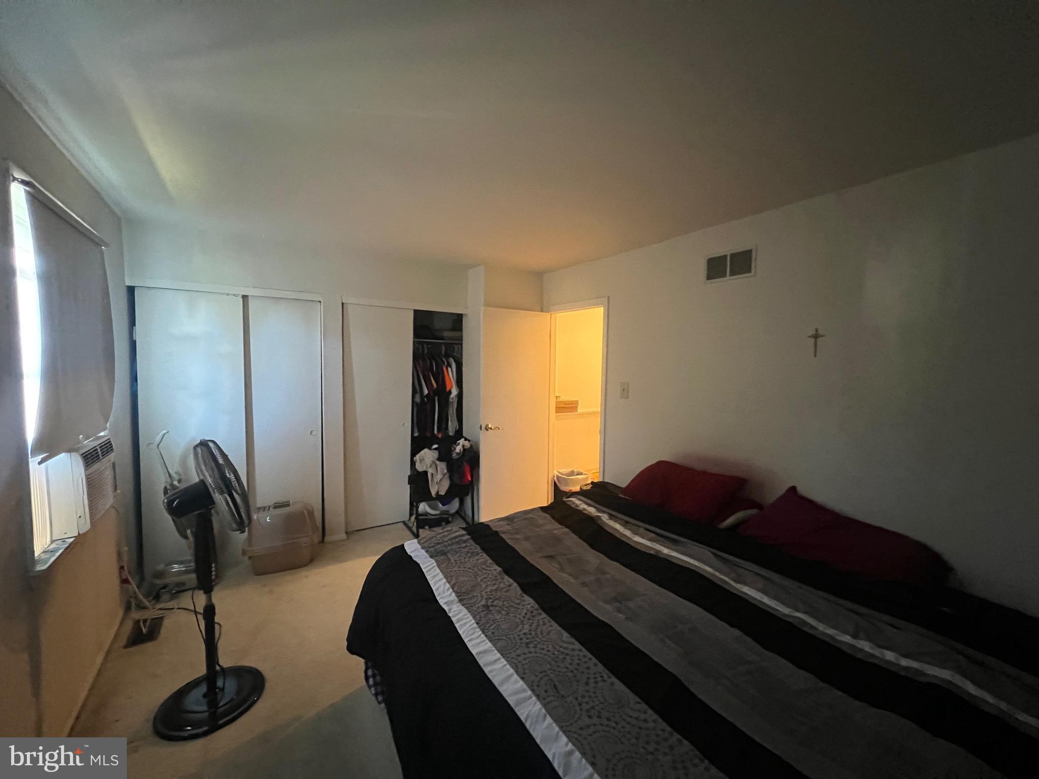 HAMPSTEAD - Residential