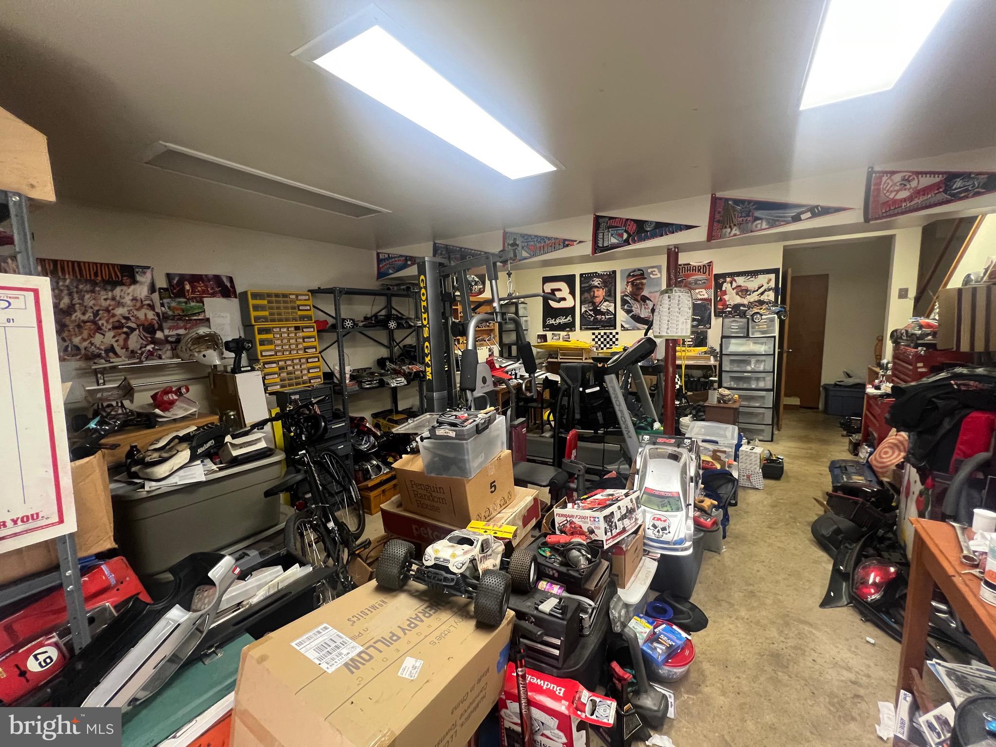 HAMPSTEAD - Residential