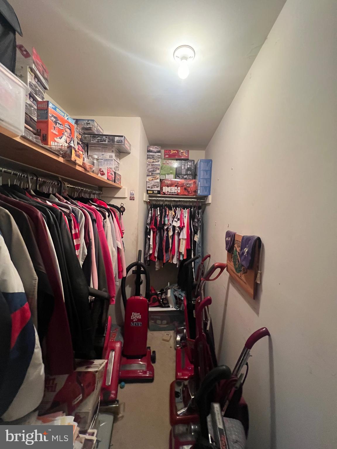 HAMPSTEAD - Residential