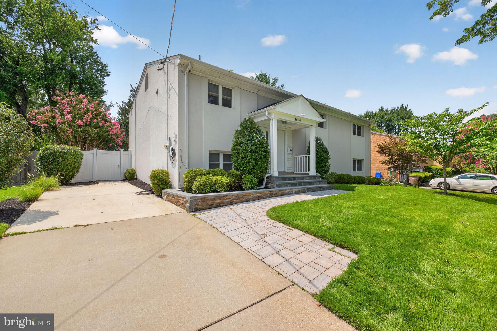 1604 MARTHA TERRACE