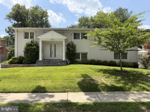 Homes For Rent - 1604 Martha Terrace<br/> ROCKVILLE, MD 20852