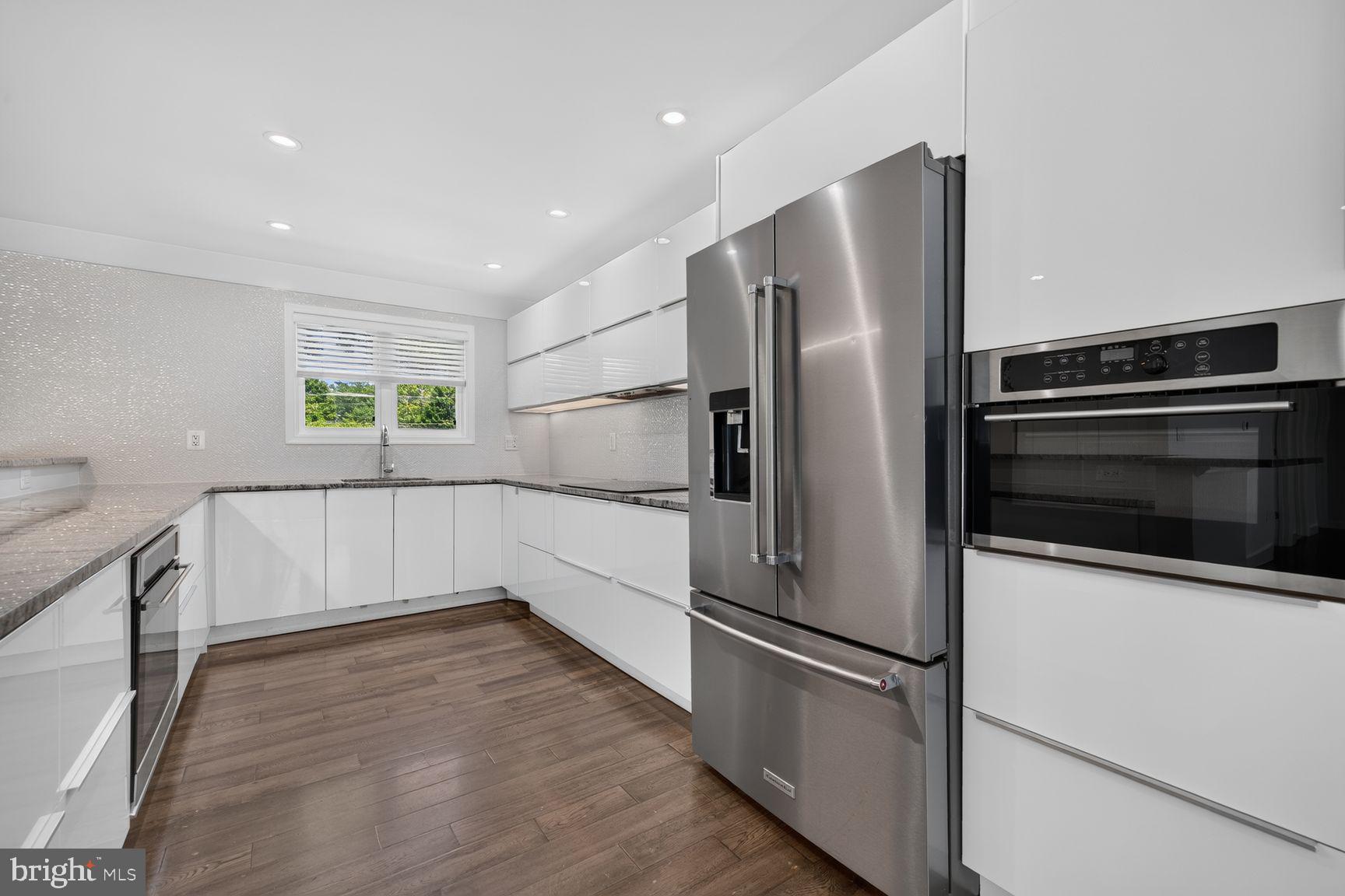 1604 MARTHA TERRACE