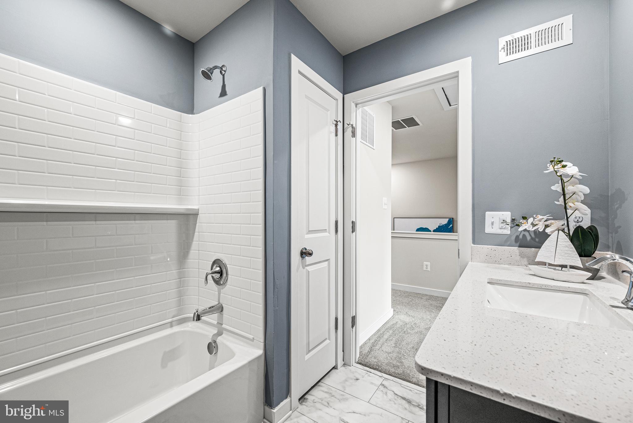 CLOVER MILL - Residential