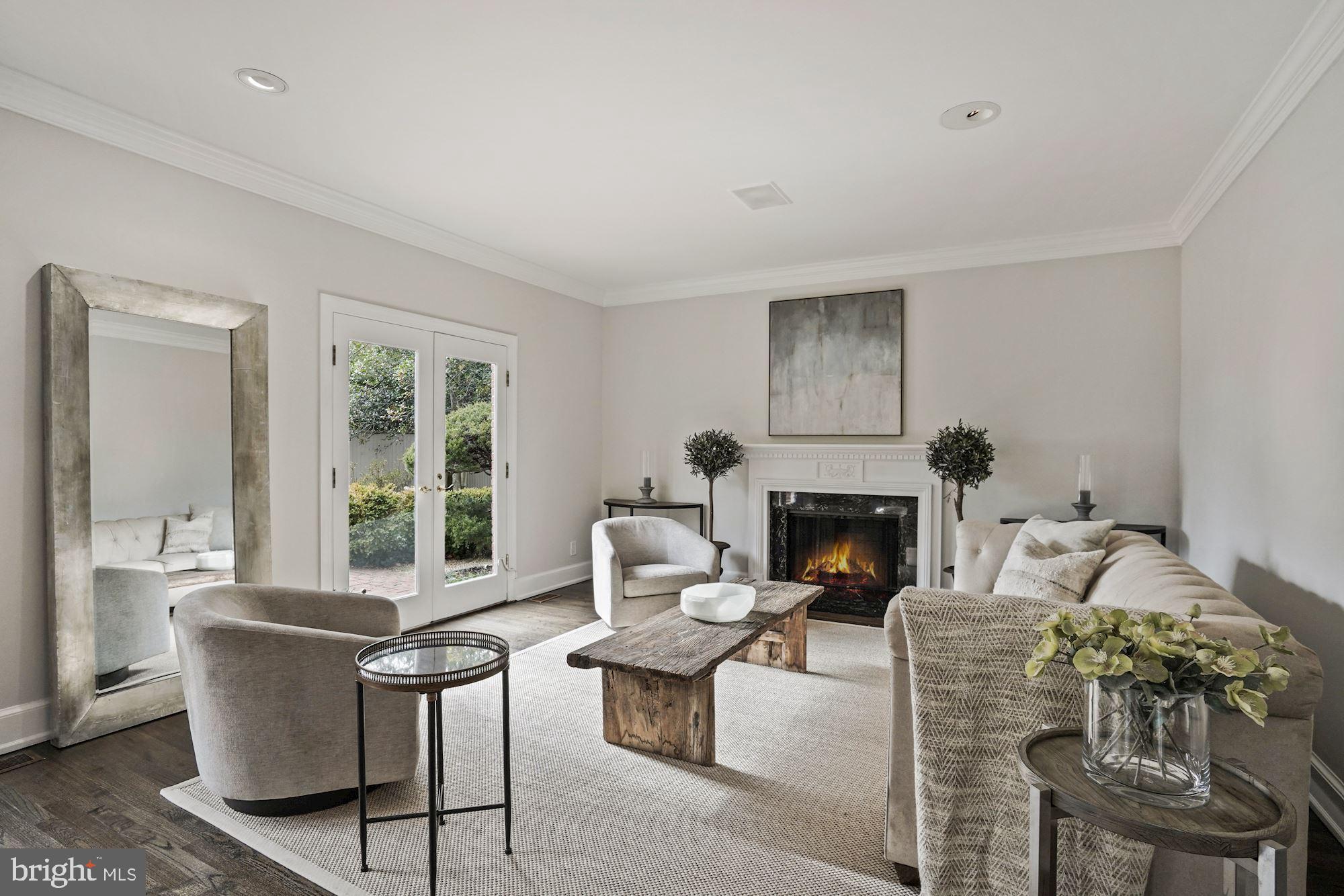 GEORGETOWN - Residential