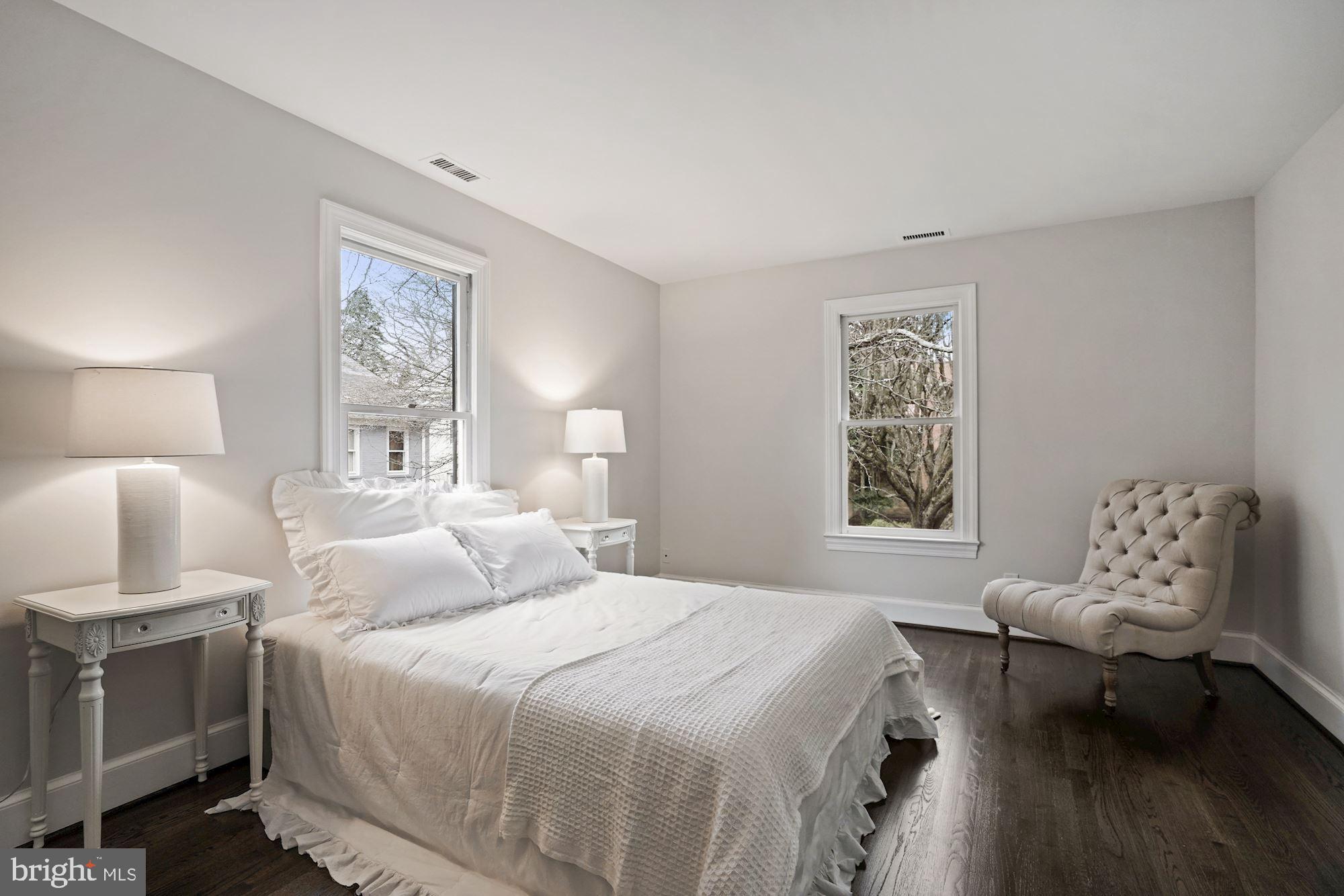 GEORGETOWN - Residential