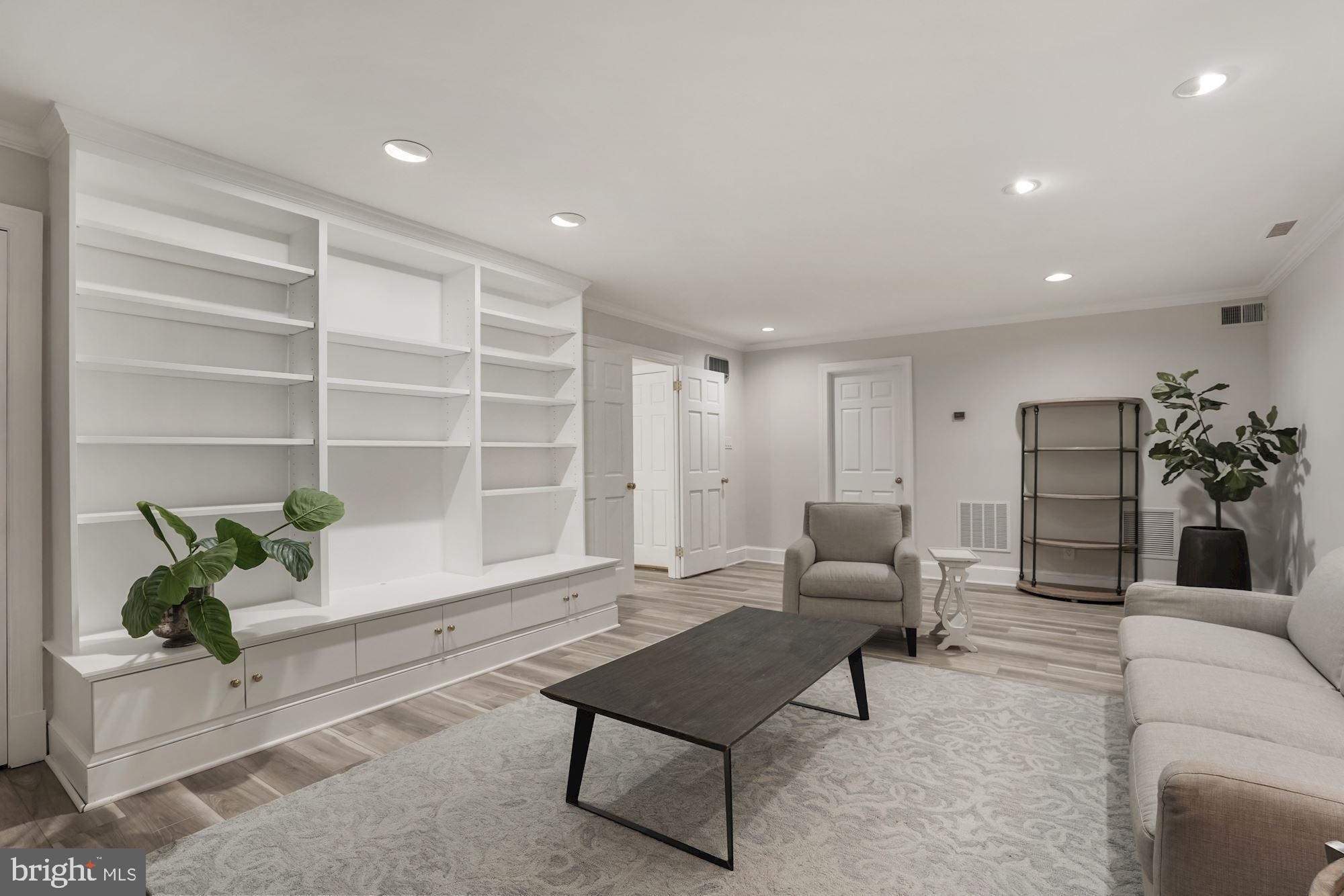 GEORGETOWN - Residential