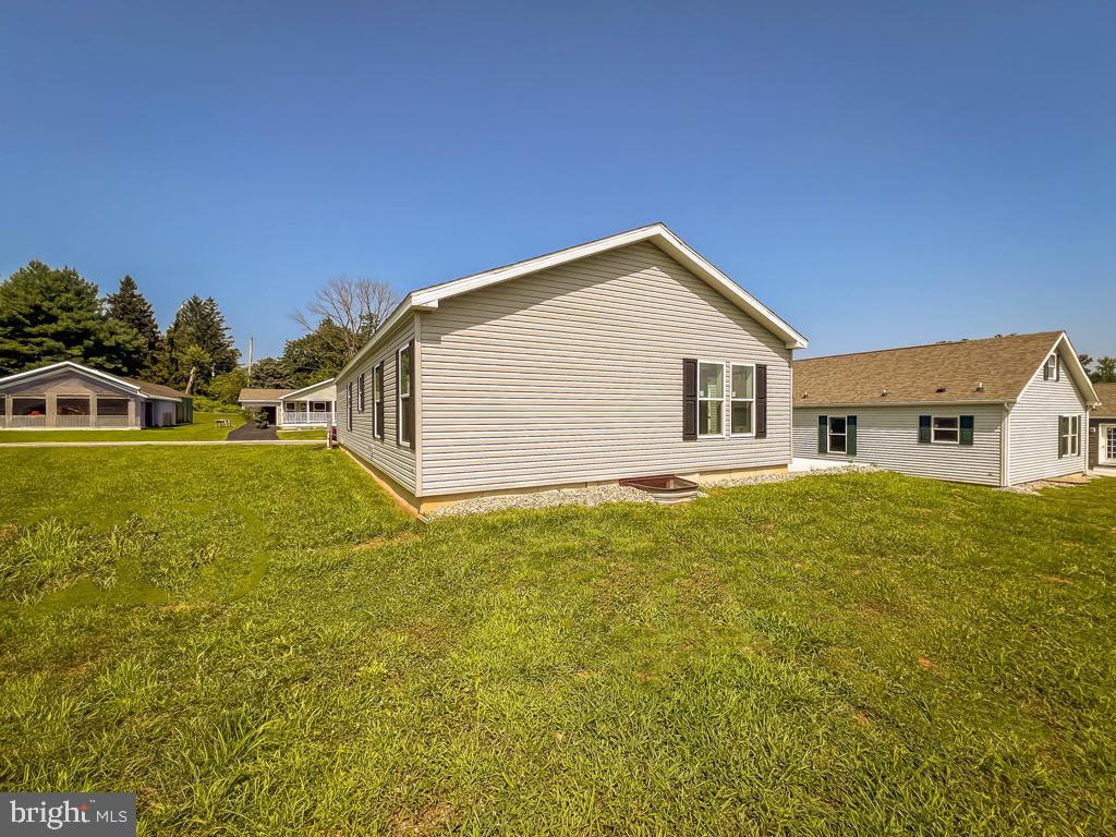 LINDALE VILLAGE - Residential