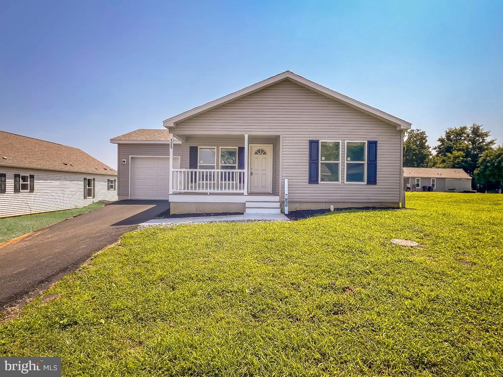 LINDALE VILLAGE - Residential