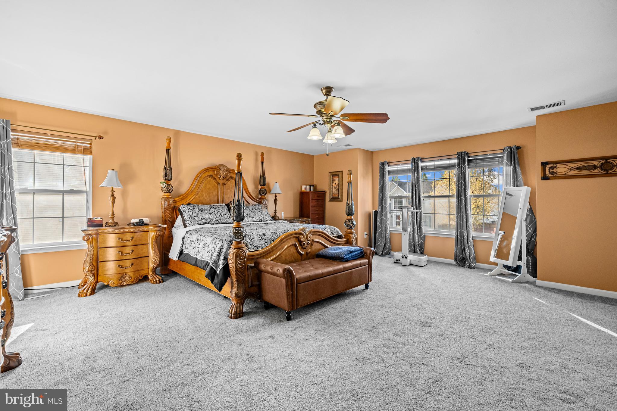 STRATFORD PLACE - Residential