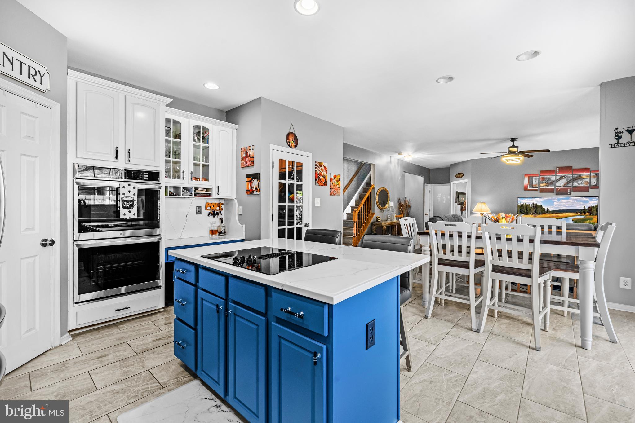 STRATFORD PLACE - Residential