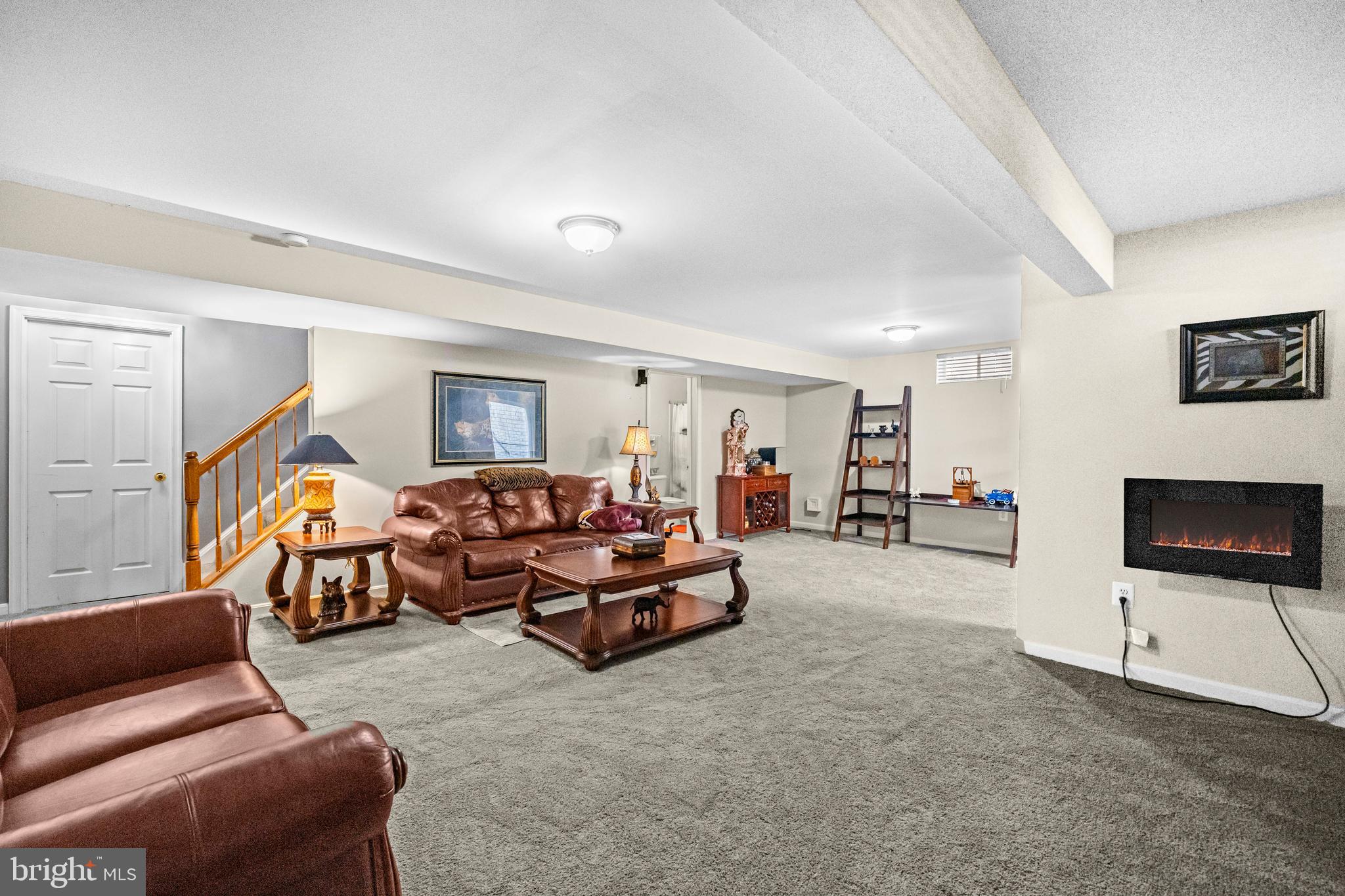 STRATFORD PLACE - Residential