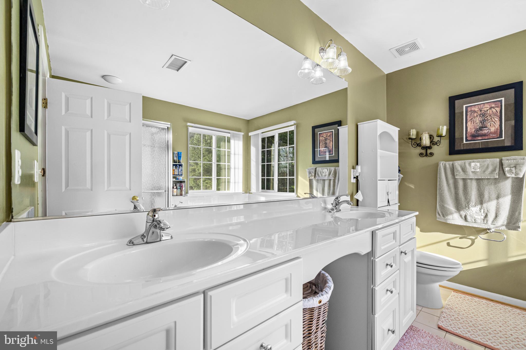 STRATFORD PLACE - Residential