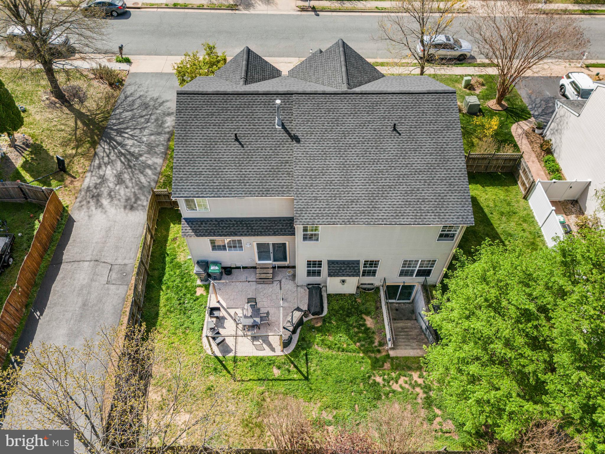 STRATFORD PLACE - Residential