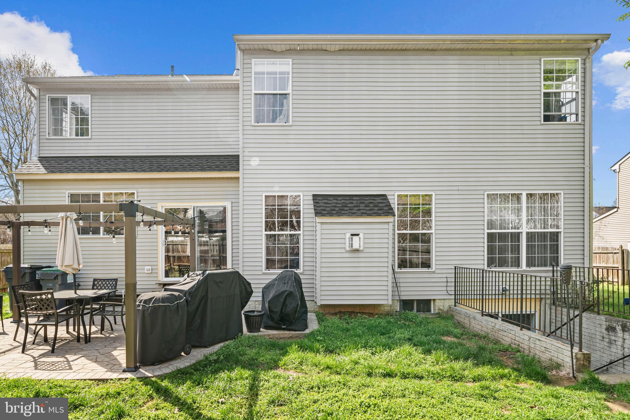 STRATFORD PLACE - Residential