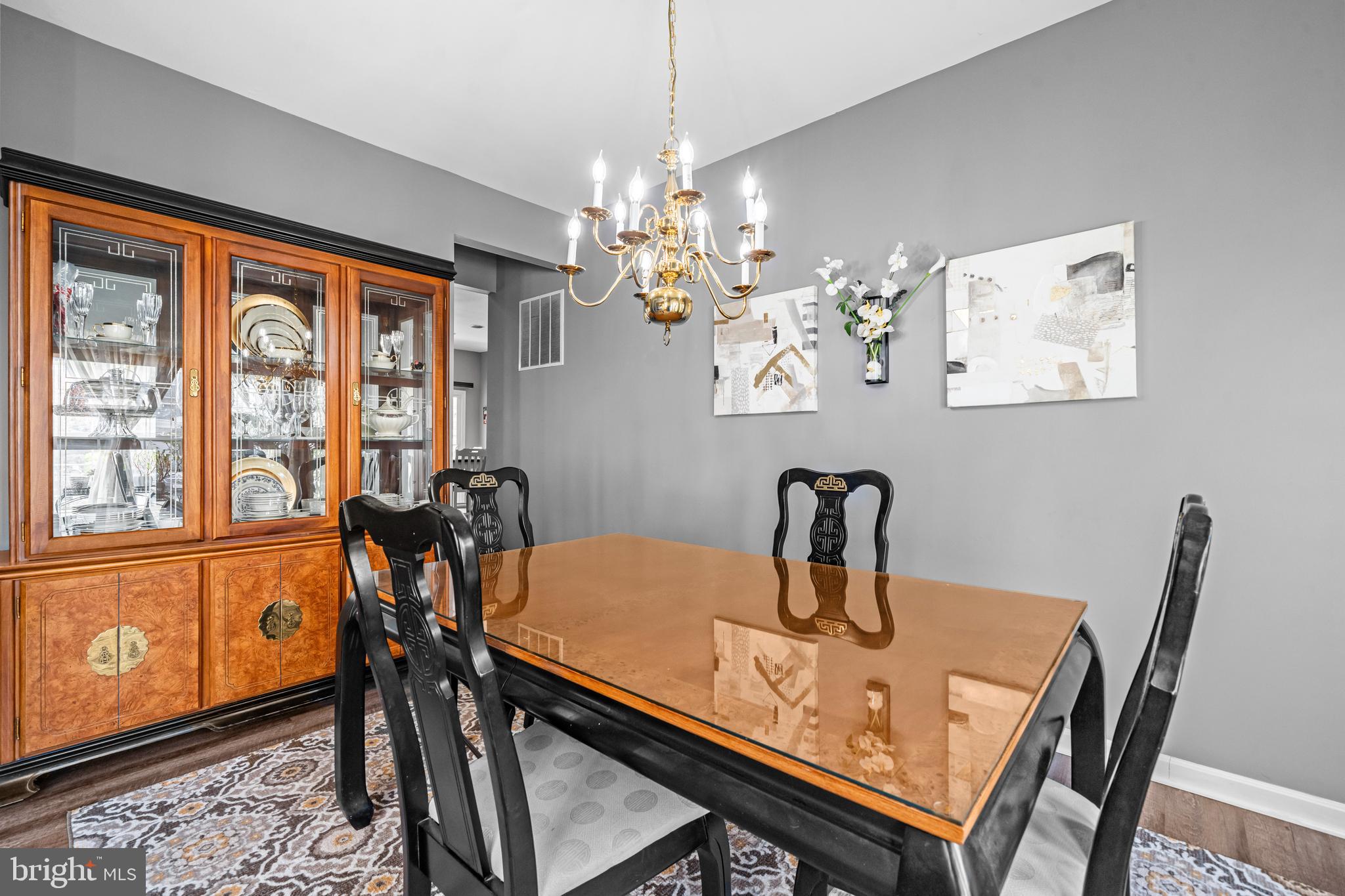 STRATFORD PLACE - Residential