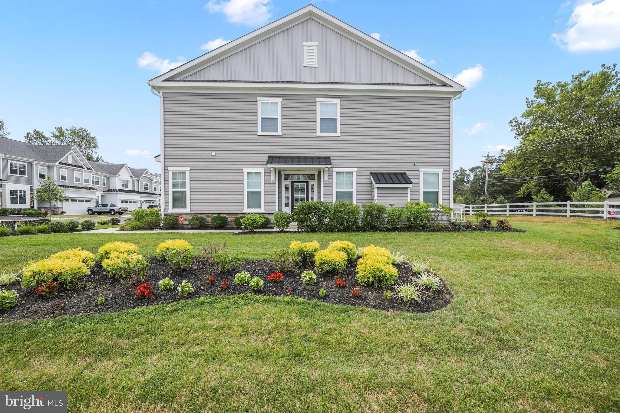 12 BALDWIN COURT