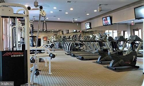 FAIRFAX RIDGE CONDOS - Residential