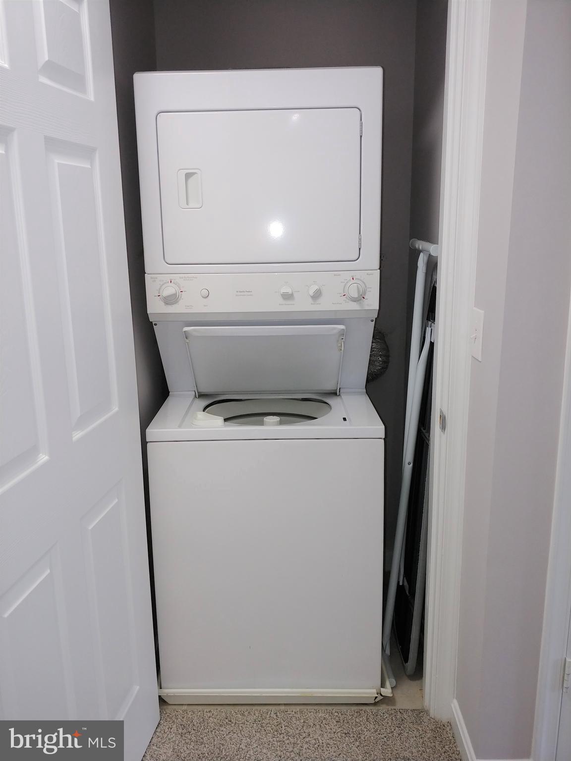 FAIRFAX RIDGE CONDOS - Residential