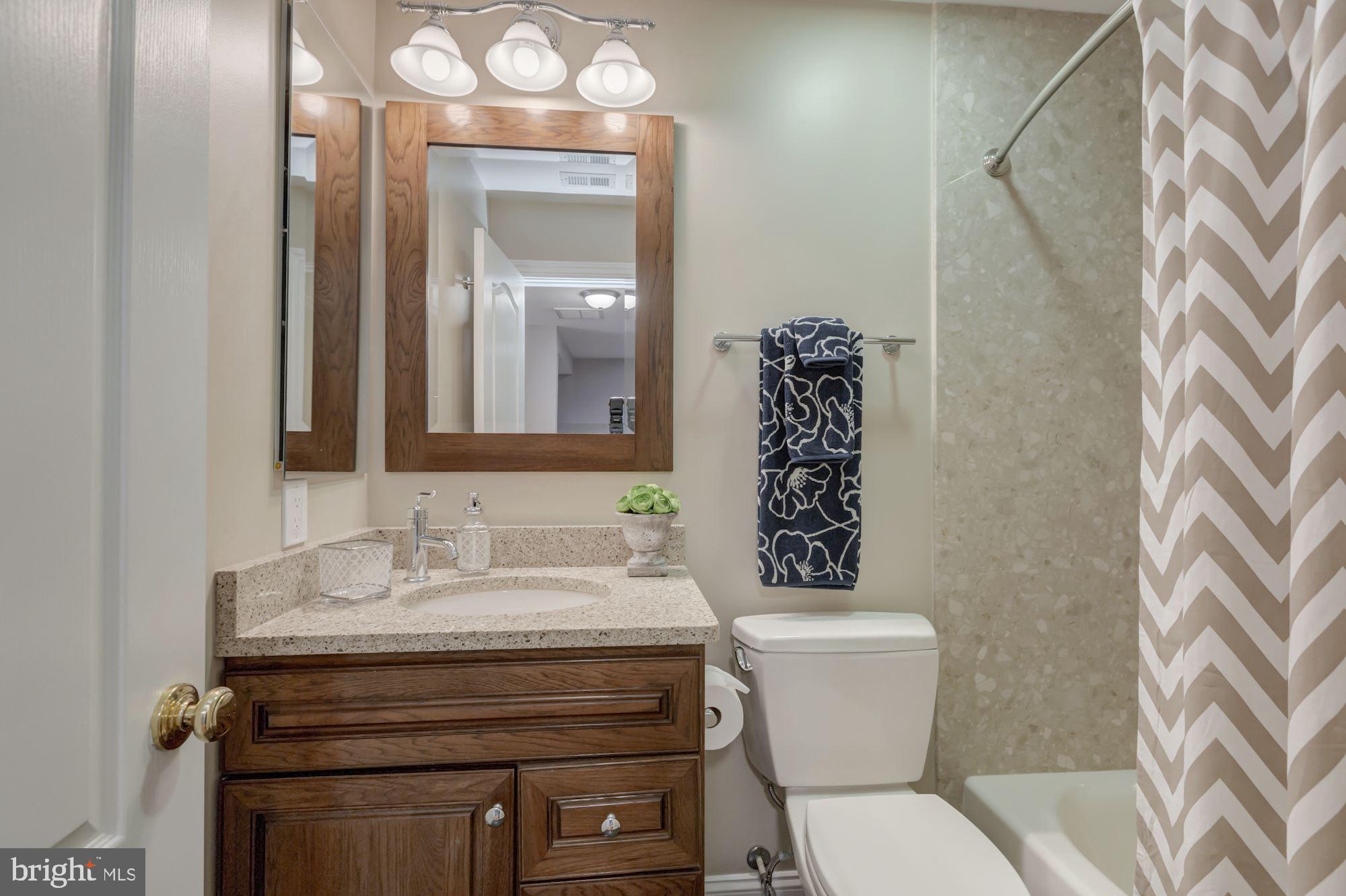 CAMERON STATION - Residential Lease