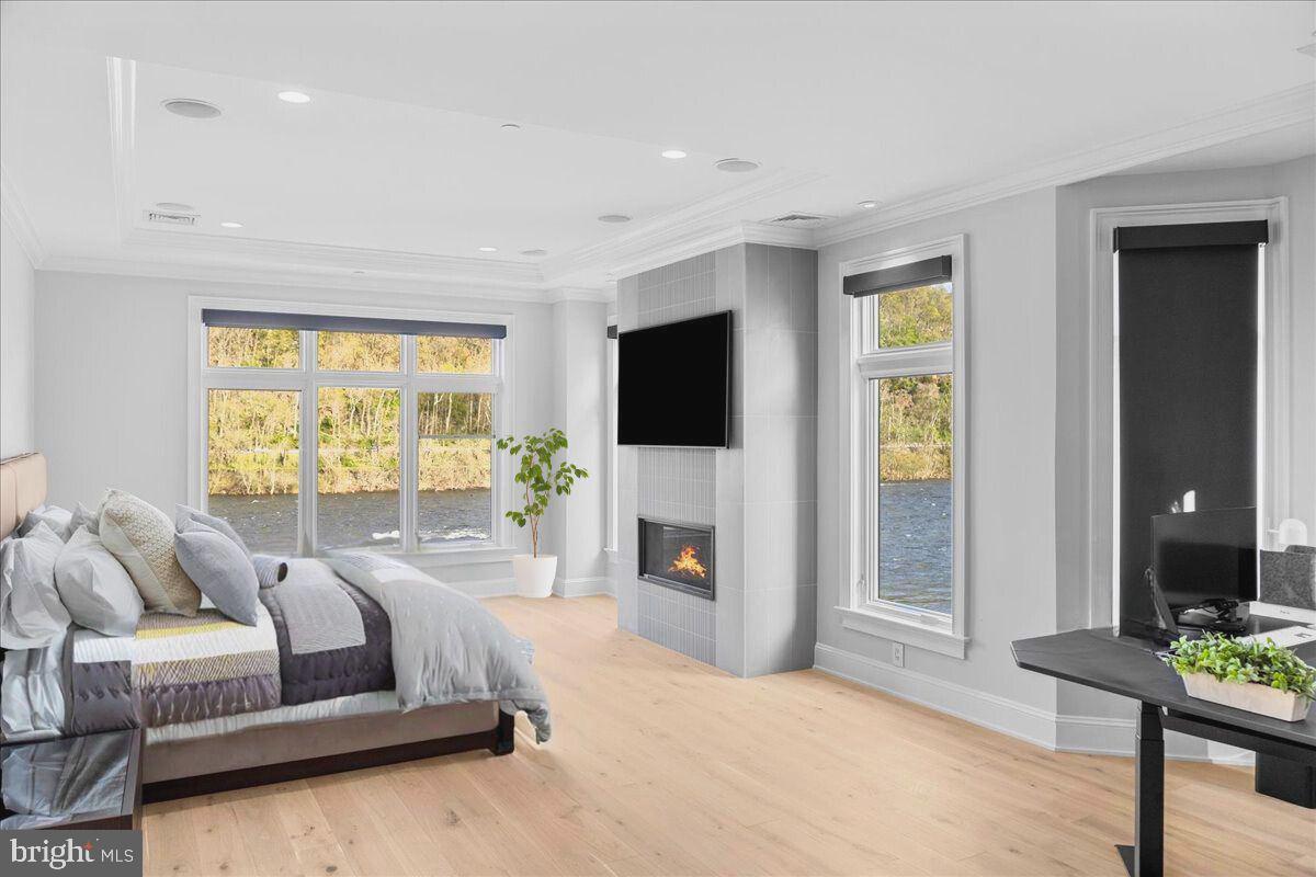 WATERVIEW PLACE - Residential