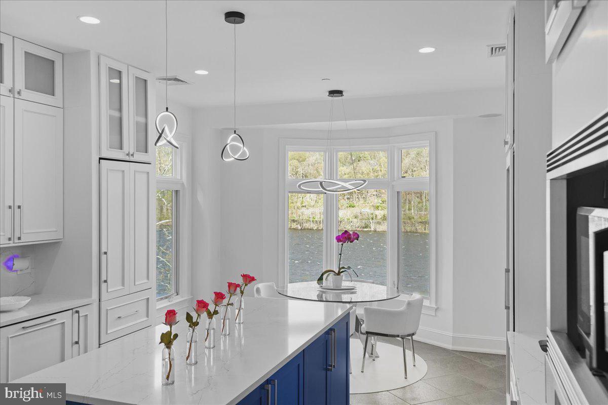 WATERVIEW PLACE - Residential