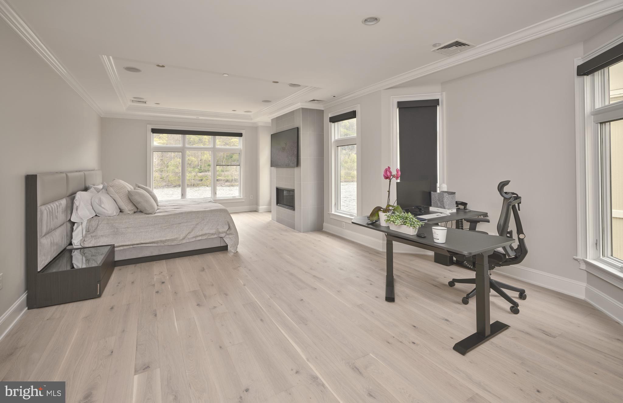 WATERVIEW PLACE - Residential