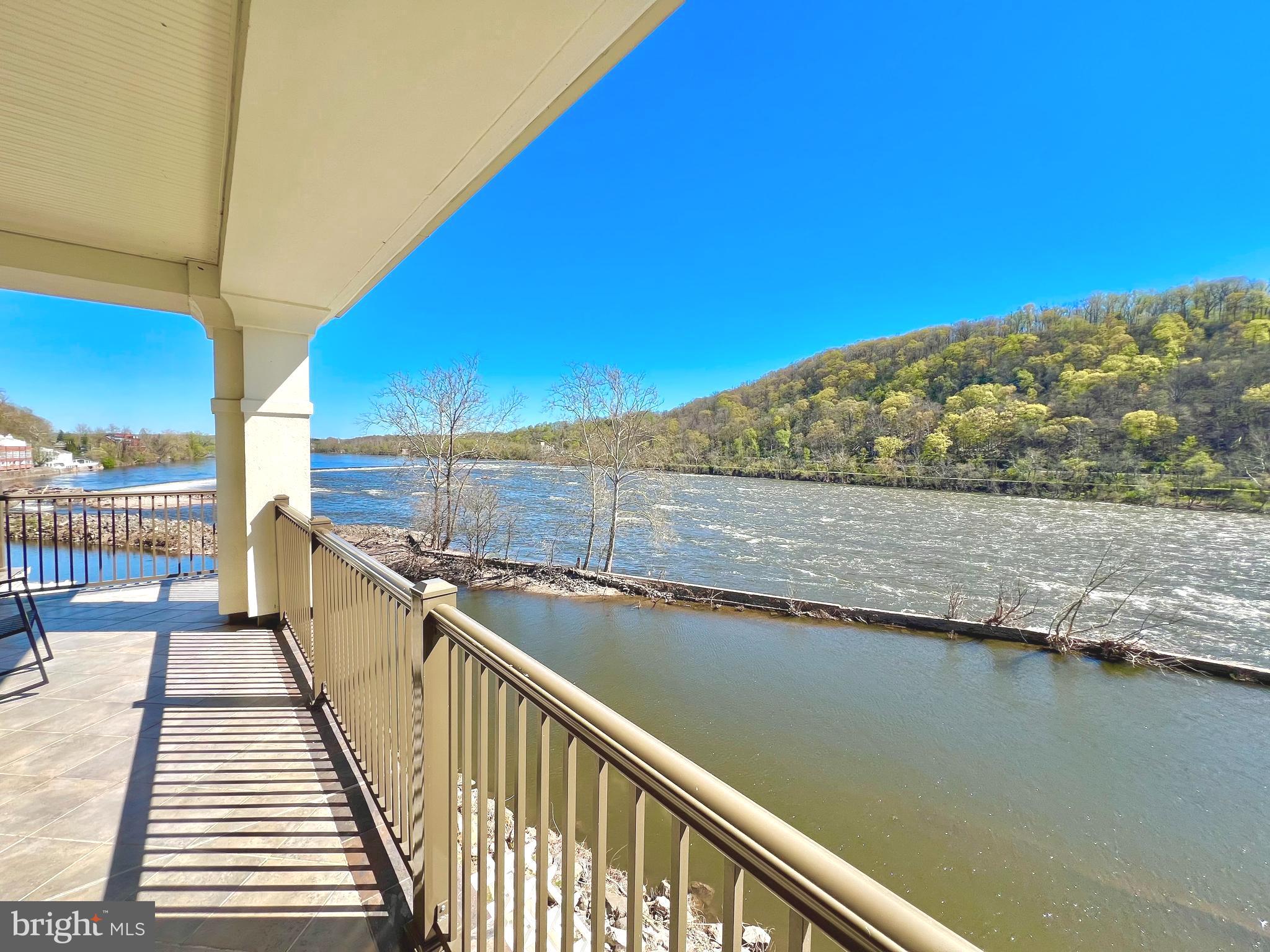 WATERVIEW PLACE - Residential