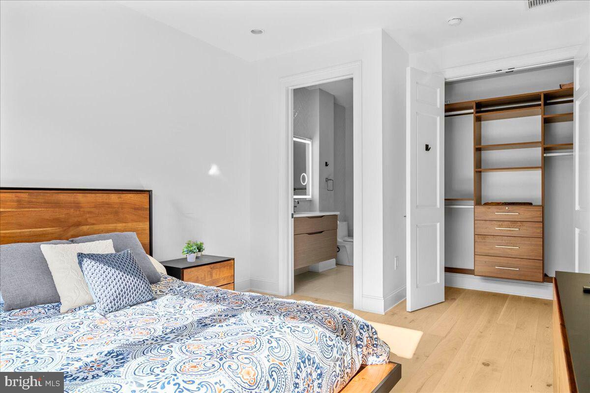 WATERVIEW PLACE - Residential