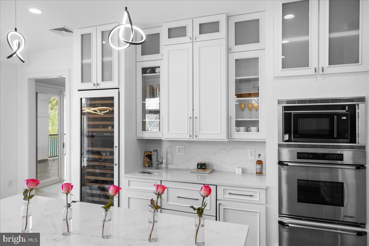 WATERVIEW PLACE - Residential