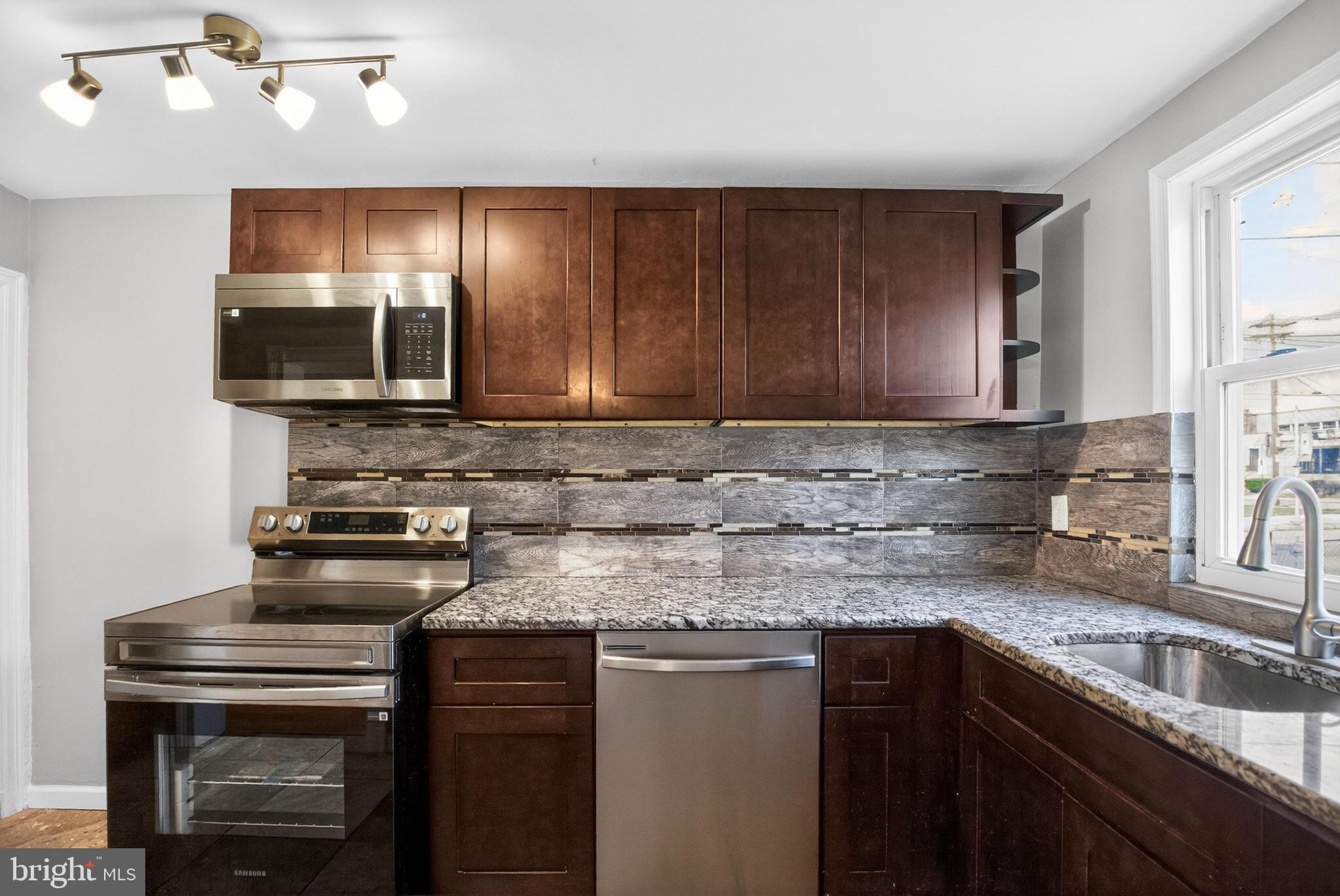 OVERBROOK - Residential