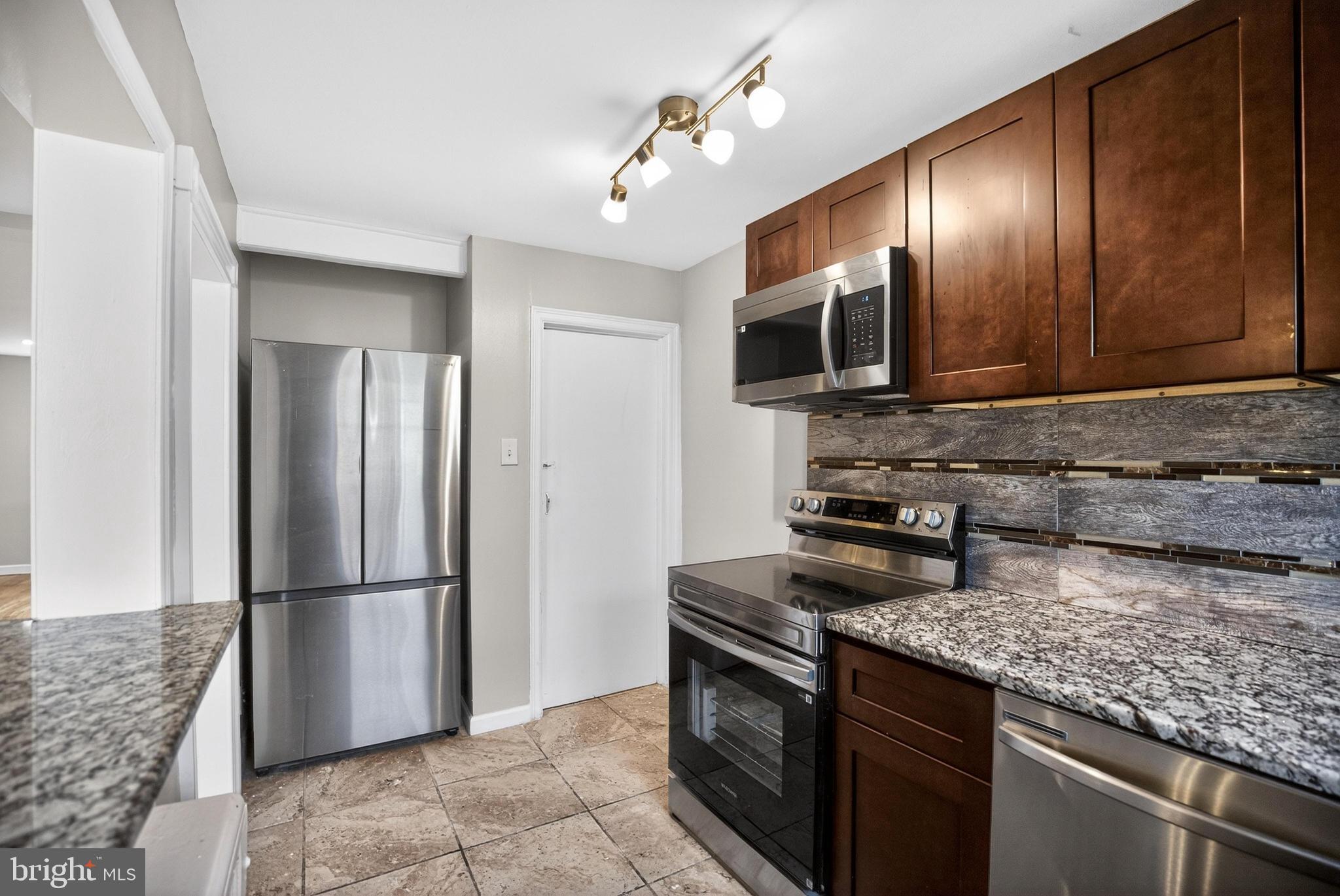 OVERBROOK - Residential