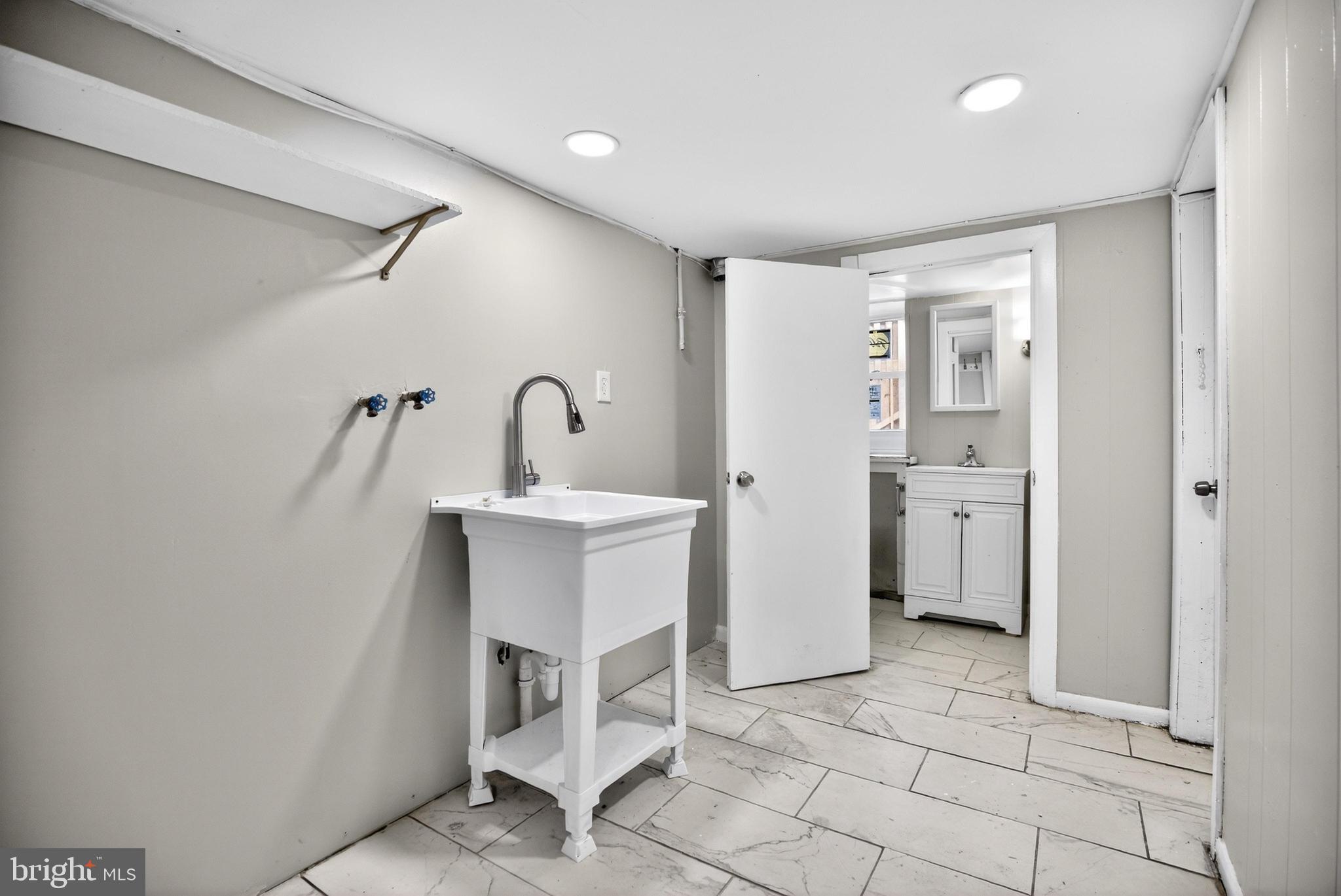 OVERBROOK - Residential