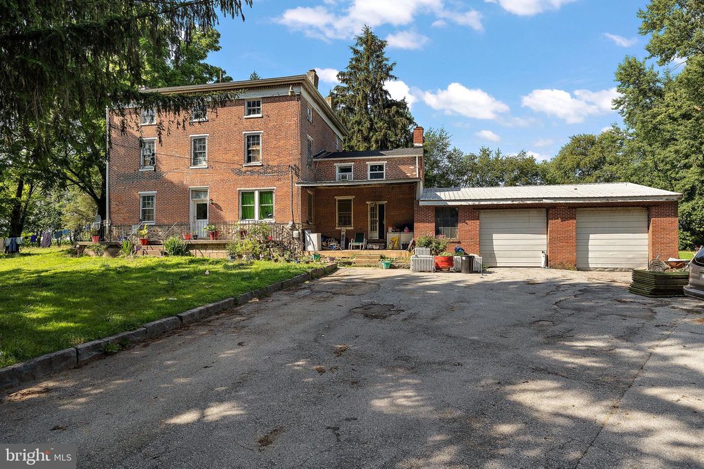 Photo of 2195 Gap Newport Pike, COCHRANVILLE, PA 19330 (MLS # PACT2064150)