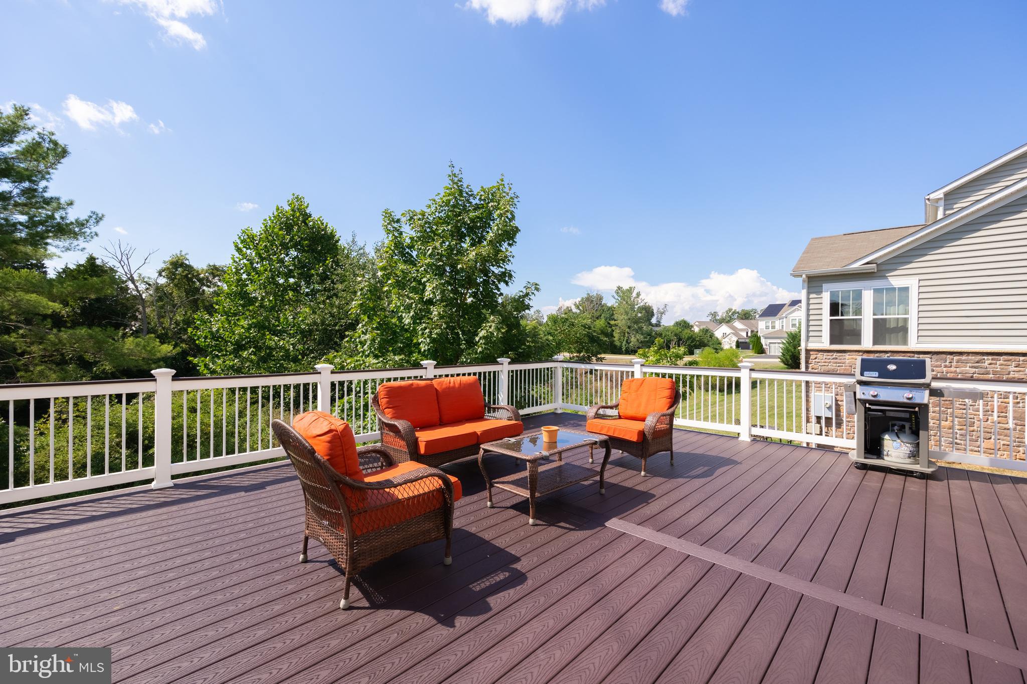 TRENT GROVE - Residential