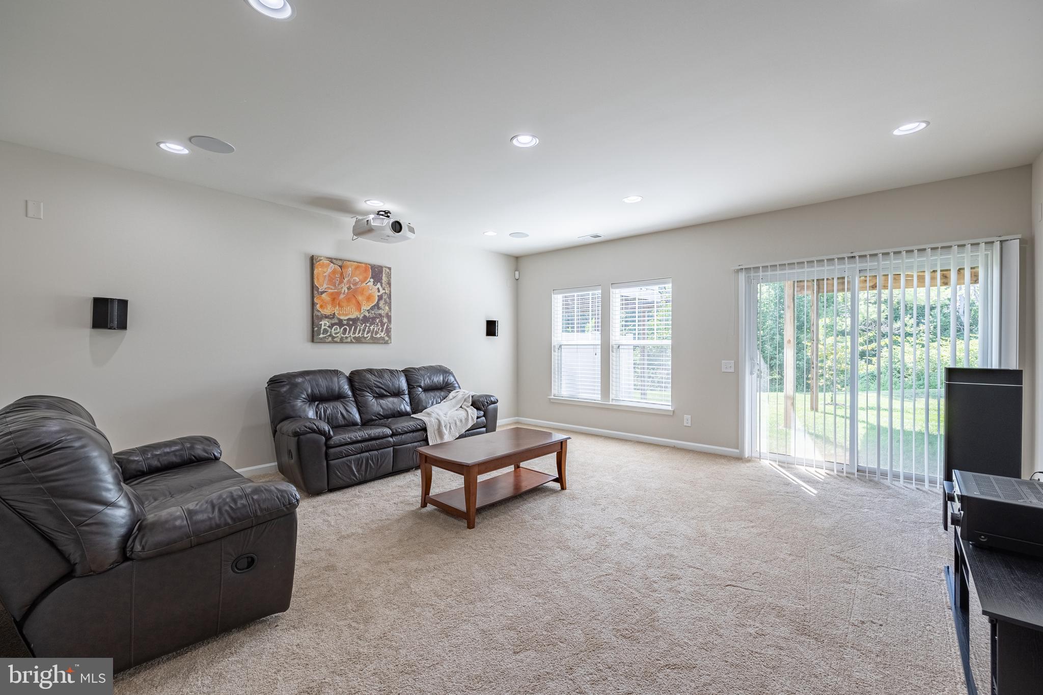 TRENT GROVE - Residential