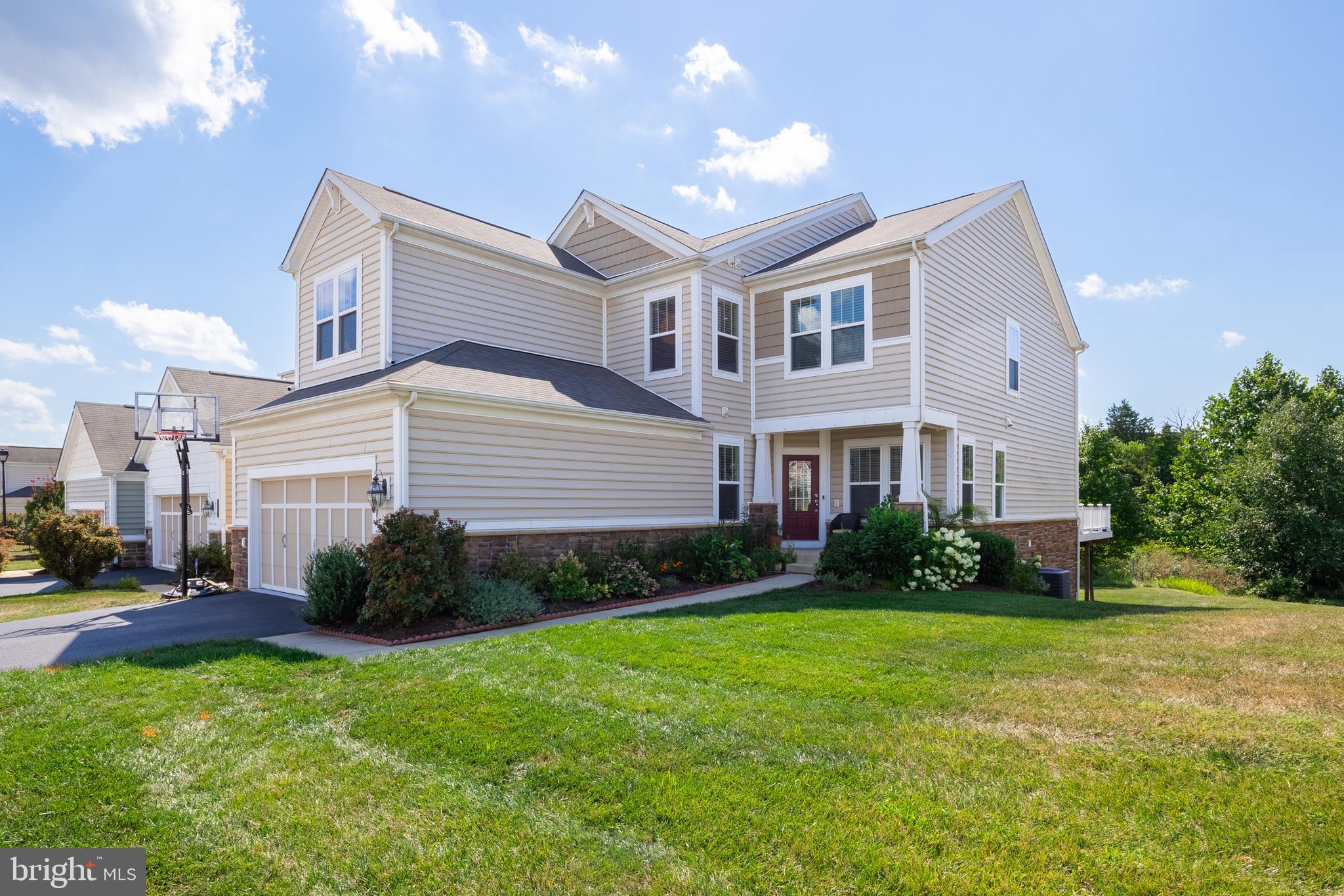 TRENT GROVE - Residential